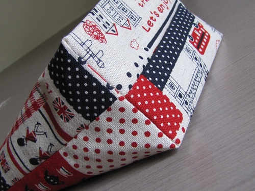 The Haby Goddess How to sew quick easy boxed bottoms for bags